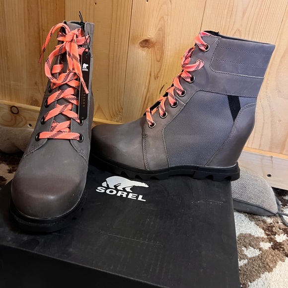 Sorel Joan of Arctic III Lexi Boots - Picture 2 of 4